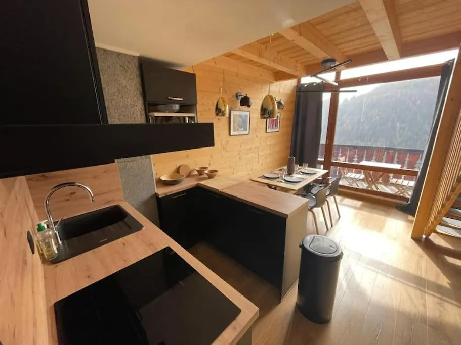 Les Vues De Lily - Chatel 0*,