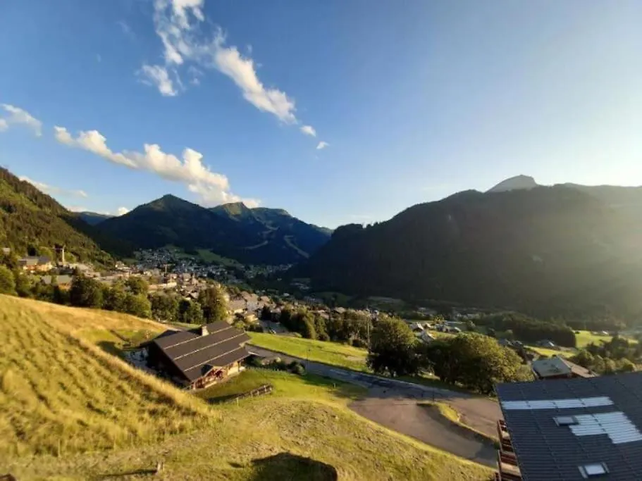 Les Vues De Lily - Chatel Apartment